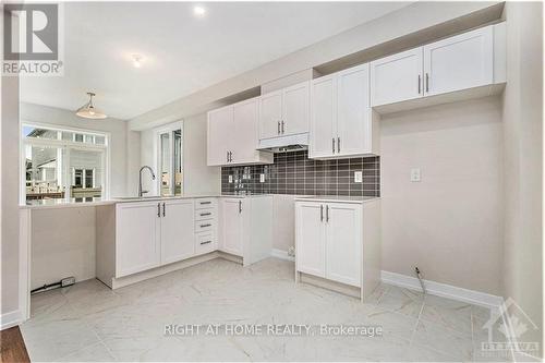 73 Hackamore Crescent, Ottawa, ON - Indoor Photo Showing Kitchen