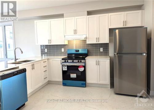 73 Hackamore Crescent, Ottawa, ON - Indoor Photo Showing Kitchen With Double Sink