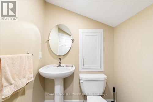 2148 Cromarty Drive, Thames Centre, ON - Indoor Photo Showing Bathroom