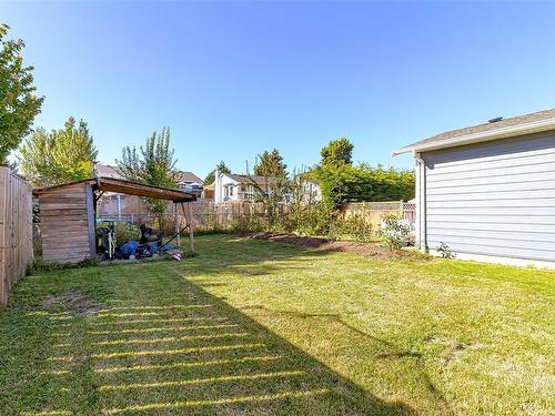 2189 A+B Amelia Ave, Sidney, BC 