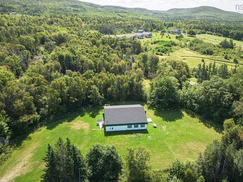 .. 16552 No. 19 Highway, Inverside, NS 