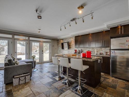 Vue d'ensemble - 1000 Rue Des Tournesols, Sainte-Adèle, QC - Indoor Photo Showing Kitchen