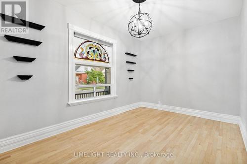 143 Mamelon Street, London, ON - Indoor Photo Showing Other Room