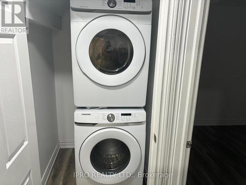 644 Orange Walk Crescent, Mississauga (Hurontario), ON - Indoor Photo Showing Laundry Room