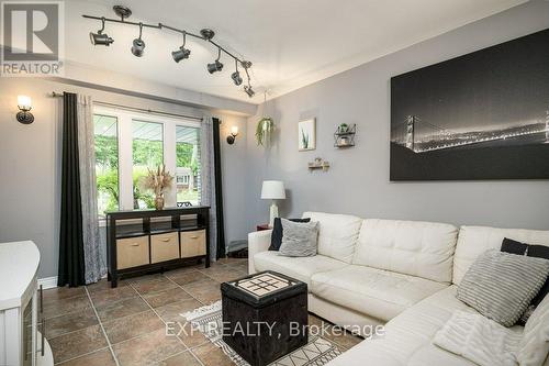 34 Taylor Drive, Prince Edward County (Ameliasburgh), ON - Indoor Photo Showing Living Room