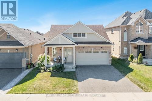 8 Orleans Avenue, Barrie (Innis-Shore), ON - Outdoor With Facade