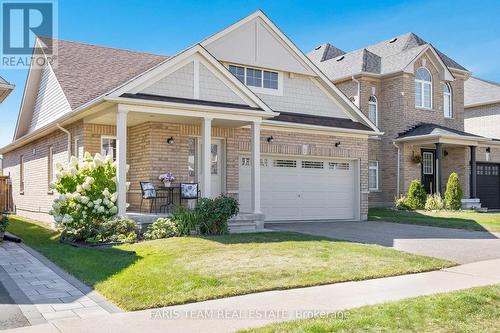 8 Orleans Avenue, Barrie (Innis-Shore), ON - Outdoor With Facade