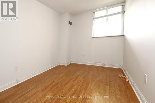 1602 - 820 Burnhamthorpe Road, Toronto (Markland Wood), ON - Indoor Photo Showing Other Room