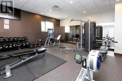 1602 - 820 Burnhamthorpe Road, Toronto (Markland Wood), ON - Indoor Photo Showing Gym Room