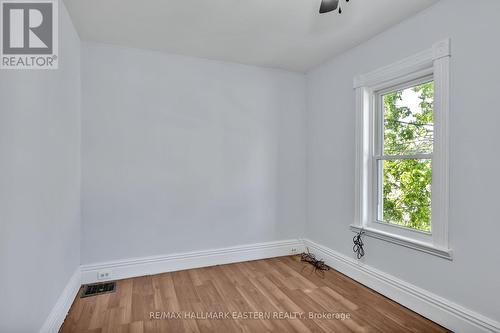 32 Lafayette Avenue, Peterborough (Otonabee), ON - Indoor Photo Showing Other Room