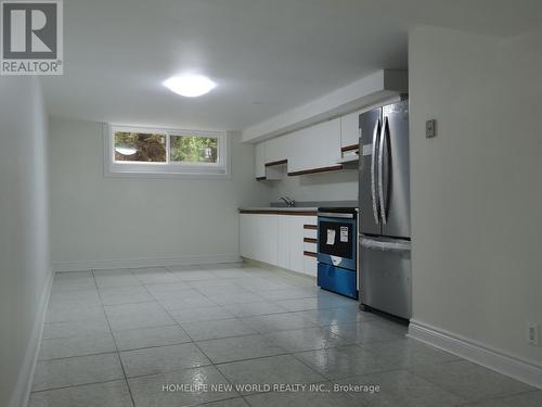 Bsmt - 15 Wendover Court, Richmond Hill, ON - Indoor Photo Showing Kitchen