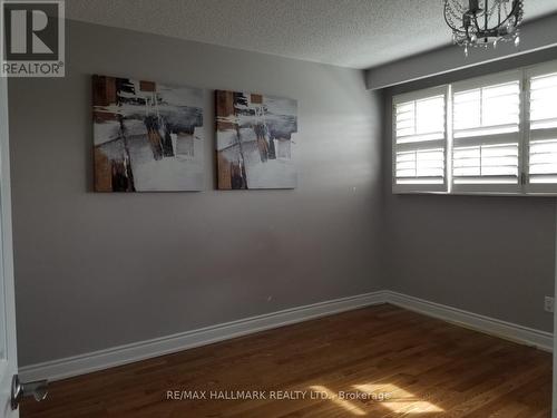 30 Merton Road, Brampton, ON - Indoor Photo Showing Other Room