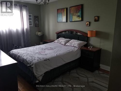 30 Merton Road, Brampton (Brampton North), ON - Indoor Photo Showing Bedroom