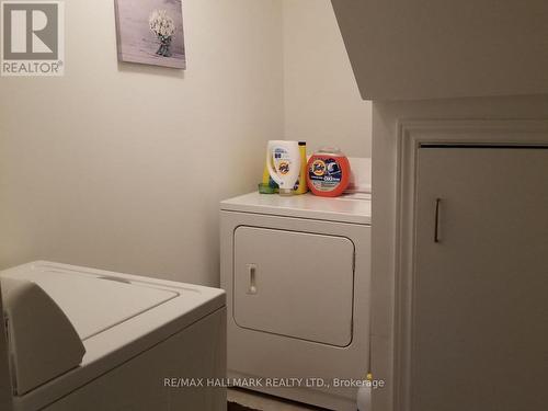 30 Merton Road, Brampton (Brampton North), ON - Indoor Photo Showing Laundry Room