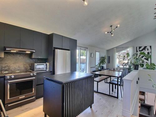 Vue d'ensemble - 3265  - 3267 7E Rue, Val-D'Or, QC - Indoor Photo Showing Kitchen