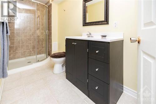 274 Deercroft Avenue, Ottawa, ON - Indoor Photo Showing Bathroom