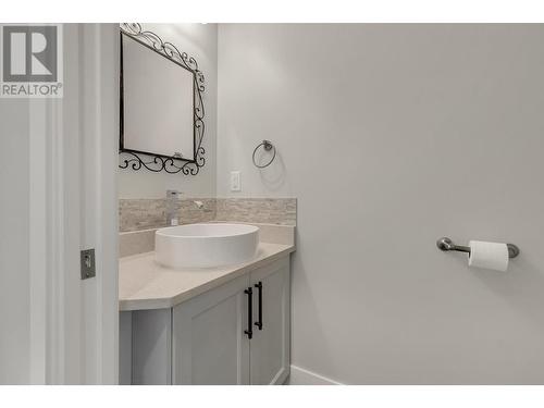 3167 Maurice Drive, Prince George, BC - Indoor Photo Showing Laundry Room