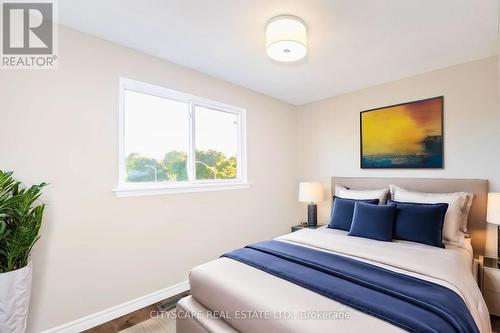 91 Scott Crescent, Barrie (Letitia Heights), ON - Indoor Photo Showing Bedroom