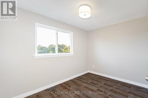 91 Scott Crescent, Barrie (Letitia Heights), ON - Indoor Photo Showing Other Room