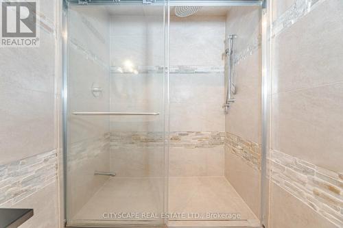 91 Scott Crescent, Barrie, ON - Indoor Photo Showing Bathroom