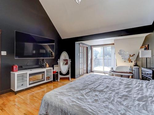 Master bedroom - 1389 Ch. De Val-Des-Lacs, Sainte-Sophie, QC - Indoor Photo Showing Bedroom