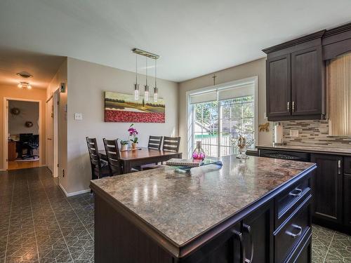 Vue d'ensemble - 2485 Rue Gagnon, Trois-Rivières, QC - Indoor Photo Showing Kitchen