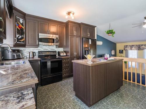 Cuisine - 2485 Rue Gagnon, Trois-Rivières, QC - Indoor Photo Showing Kitchen