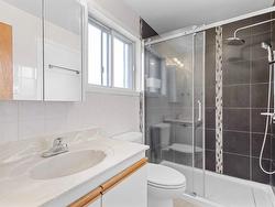 Ensuite bathroom - 