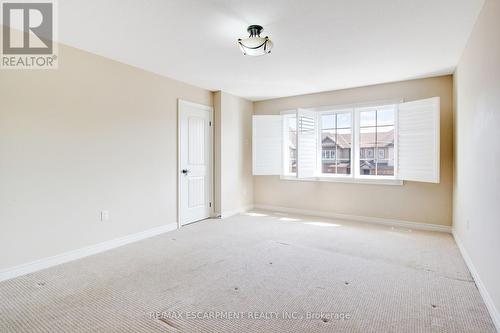 6411 Shapton Crescent, Niagara Falls, ON - Indoor Photo Showing Other Room