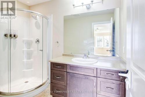 6411 Shapton Crescent, Niagara Falls, ON - Indoor Photo Showing Bathroom