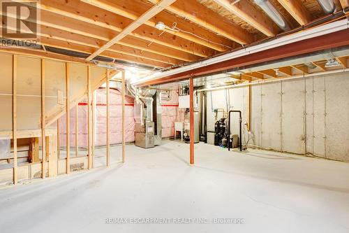 6411 Shapton Crescent, Niagara Falls, ON - Indoor Photo Showing Basement