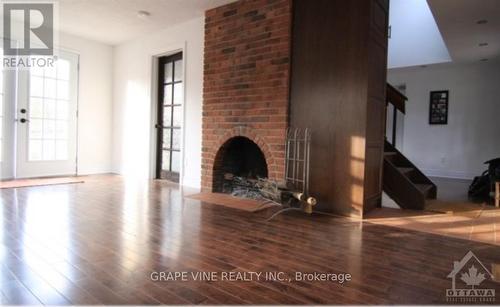 181 Maple Lane, Ottawa, ON - Indoor With Fireplace