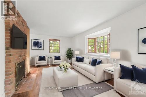 181 Maple Lane, Ottawa, ON - Indoor Photo Showing Living Room With Fireplace