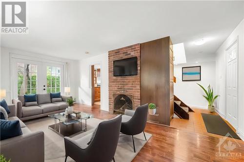 181 Maple Lane, Ottawa, ON - Indoor Photo Showing Living Room With Fireplace