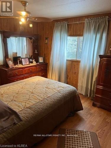 11 Beverly Road, Kawartha Lakes (Janetville), ON - Indoor Photo Showing Bedroom