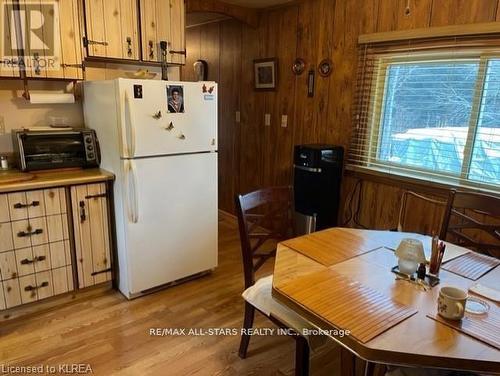 11 Beverly Road, Kawartha Lakes (Janetville), ON - Indoor Photo Showing Kitchen