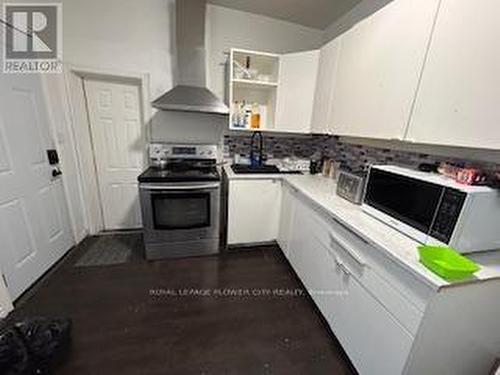 3141-43 Donnelley Street, Windsor, ON - Indoor Photo Showing Kitchen