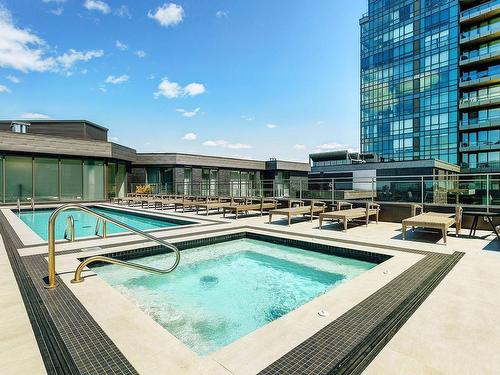 Piscine - 401-1025 Rue De La Commune E., Montréal (Ville-Marie), QC - Outdoor With In Ground Pool