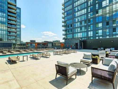 Piscine - 401-1025 Rue De La Commune E., Montréal (Ville-Marie), QC - Outdoor With In Ground Pool