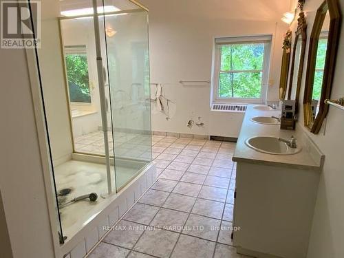 3514 Brinston Road, South Dundas, ON - Indoor Photo Showing Bathroom