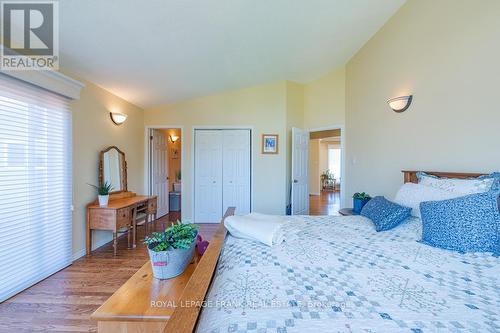 36 Southshore Road, Kawartha Lakes, ON - Indoor Photo Showing Bedroom