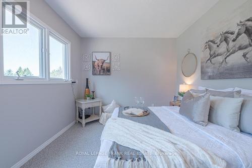 36 Southshore Road, Kawartha Lakes, ON - Indoor Photo Showing Bedroom