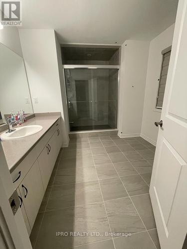 3088 Paperbirch Trail, Pickering, ON - Indoor Photo Showing Bathroom