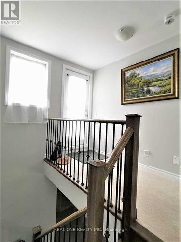 370 Athabasca Common, Oakville, ON - Indoor Photo Showing Other Room