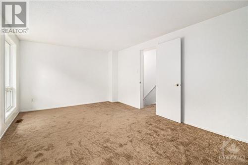 1444 Foxwell St Street, Ottawa, ON - Indoor Photo Showing Other Room