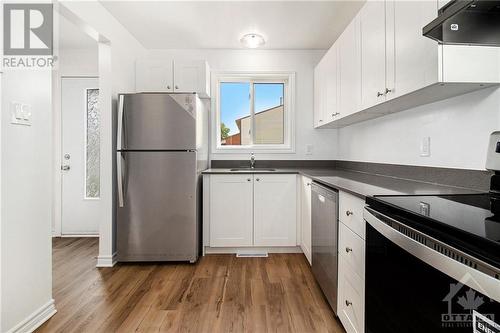 1444 Foxwell St Street, Ottawa, ON - Indoor Photo Showing Kitchen