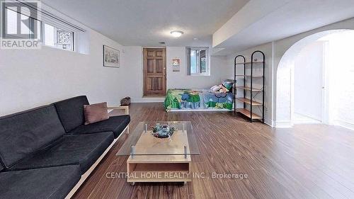 40 Sumner Heights Drive, Toronto (Bayview Village), ON - Indoor Photo Showing Living Room