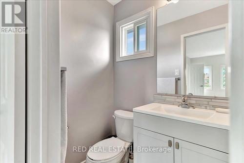 41 Macmillan Crescent, Barrie (Painswick North), ON - Indoor Photo Showing Bathroom