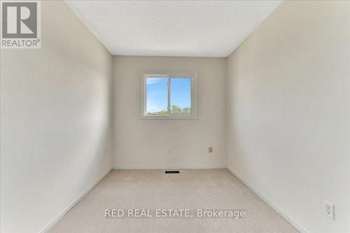 41 Macmillan Crescent, Barrie (Painswick North), ON - Indoor Photo Showing Other Room