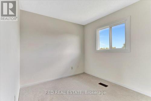 41 Macmillan Crescent, Barrie (Painswick North), ON - Indoor Photo Showing Other Room